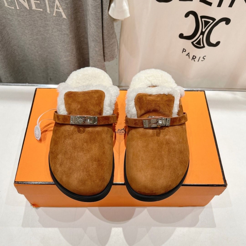 H**mes slippers